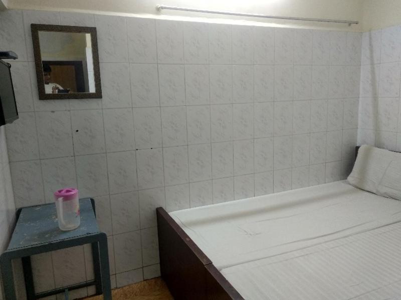 Spot On 80584 Pudur Lucky Mansion Hotel เชนไน ภายนอก รูปภาพ